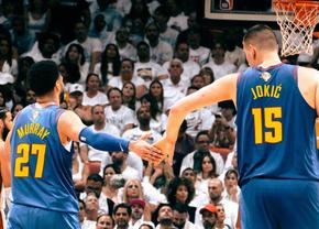 Jokic și Murray scriu istorie! Performanță incredibilă în victoria care îi readuce avantajul propriului teren lui Denver Nuggets în finala NBA