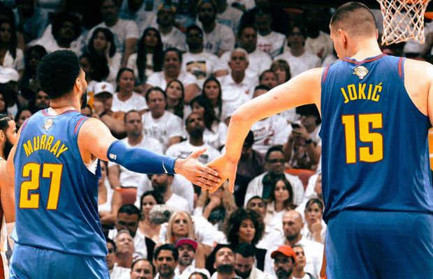 Jokic și Murray scriu istorie! Performanță incredibilă în victoria care îi readuce avantajul propriului teren lui Denver Nuggets în finala NBA