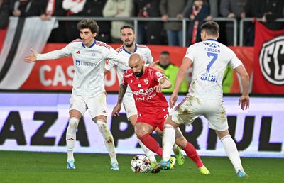 Clubul din Superliga s-a mai despărțit de 3 jucători