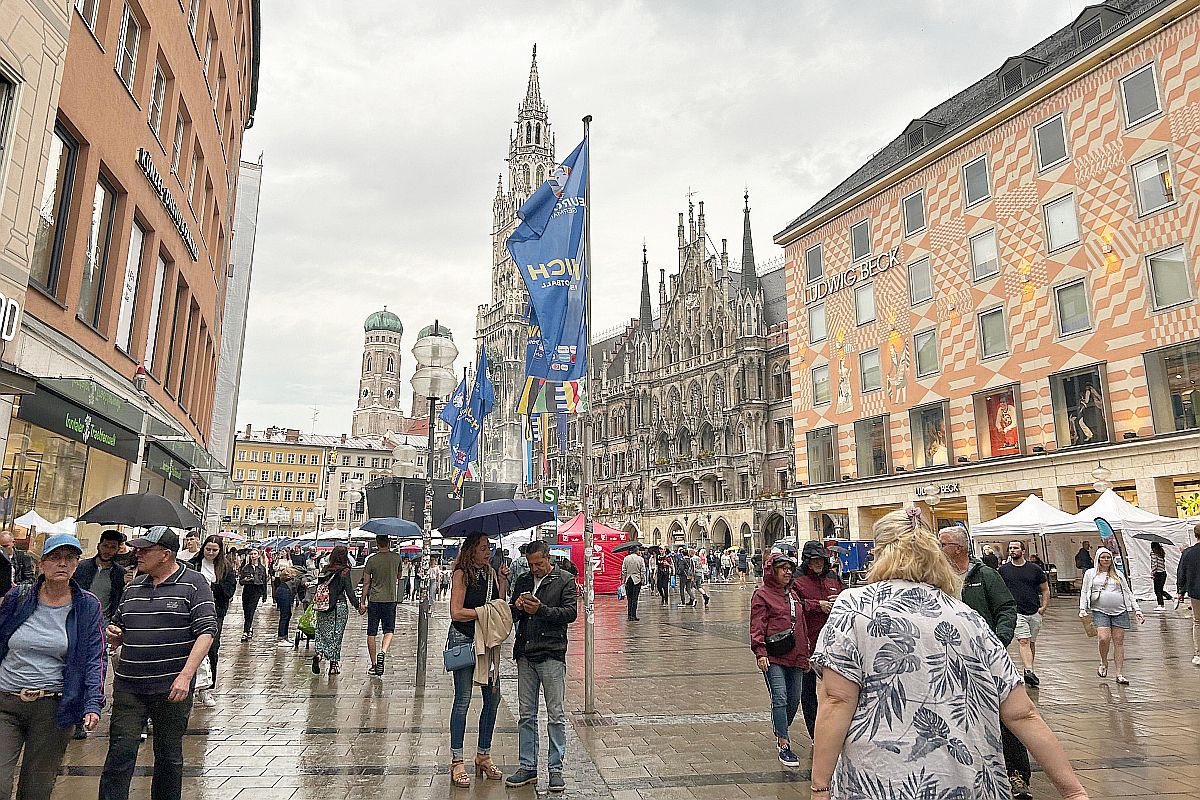 Munchen cântă și dansează » Primele impresii din „capitala fotbalului”, printre picături: Euro în plan secund, orașul serbează frenetic a 866-a aniversare
