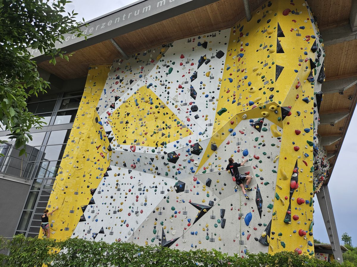 Munchen cântă și dansează » Primele impresii din „capitala fotbalului”, printre picături: Euro în plan secund, orașul serbează frenetic a 866-a aniversare