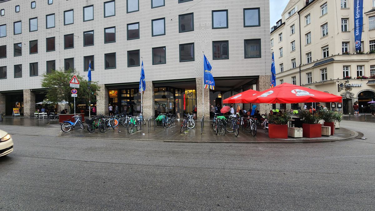 Munchen cântă și dansează » Primele impresii din „capitala fotbalului”, printre picături: Euro în plan secund, orașul serbează frenetic a 866-a aniversare