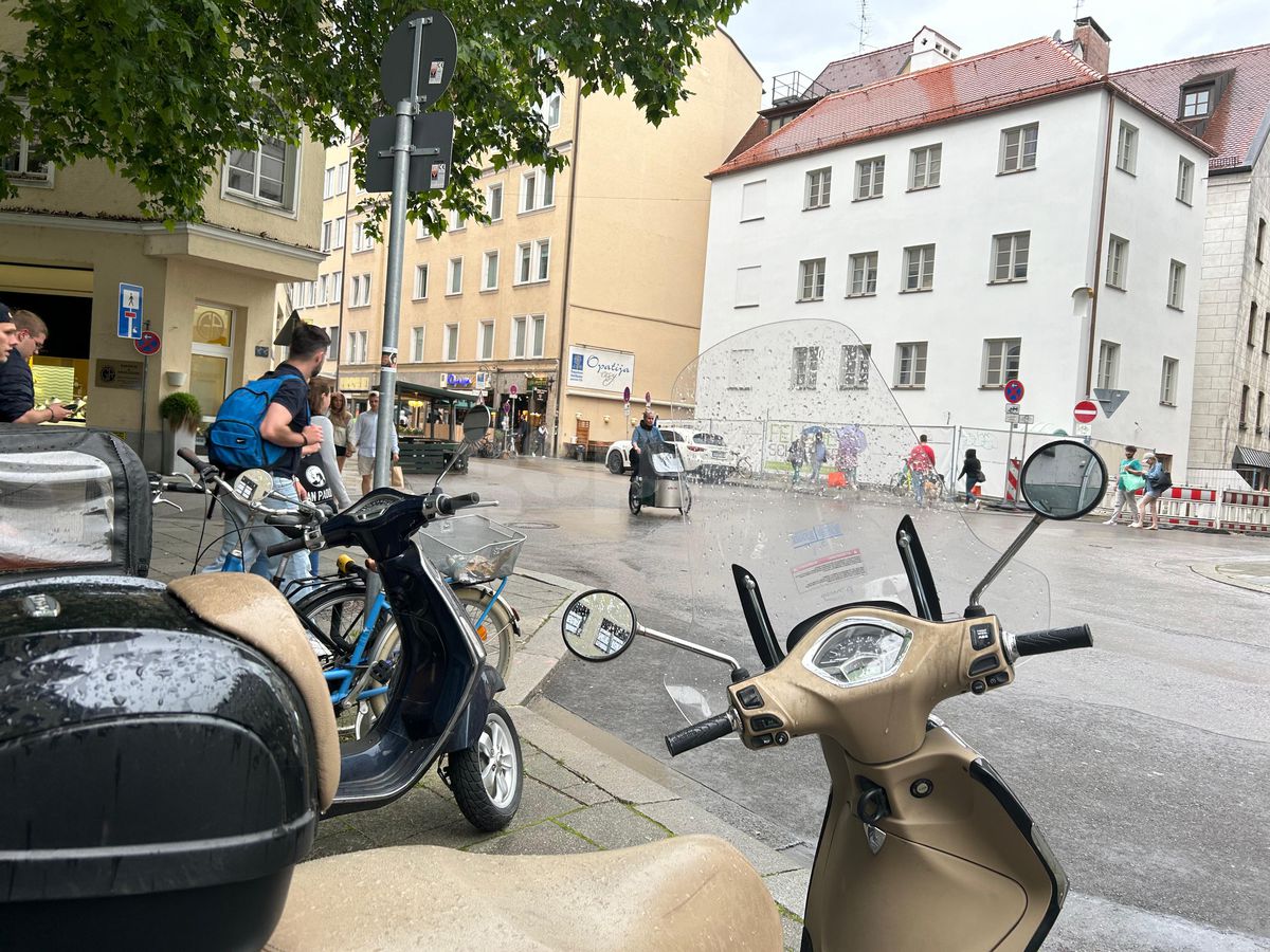 Munchen cântă și dansează » Primele impresii din „capitala fotbalului”, printre picături: Euro în plan secund, orașul serbează frenetic a 866-a aniversare