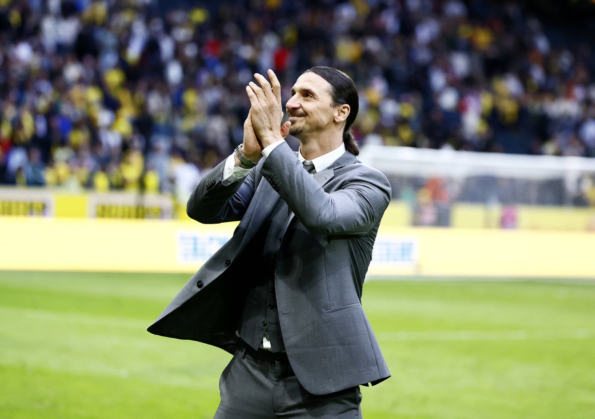 Zlatan Ibrahimovic a fost aclamat de un stadion întreg după Suedia - Serbia » Golgheterul naționalei, copleșit de emoții