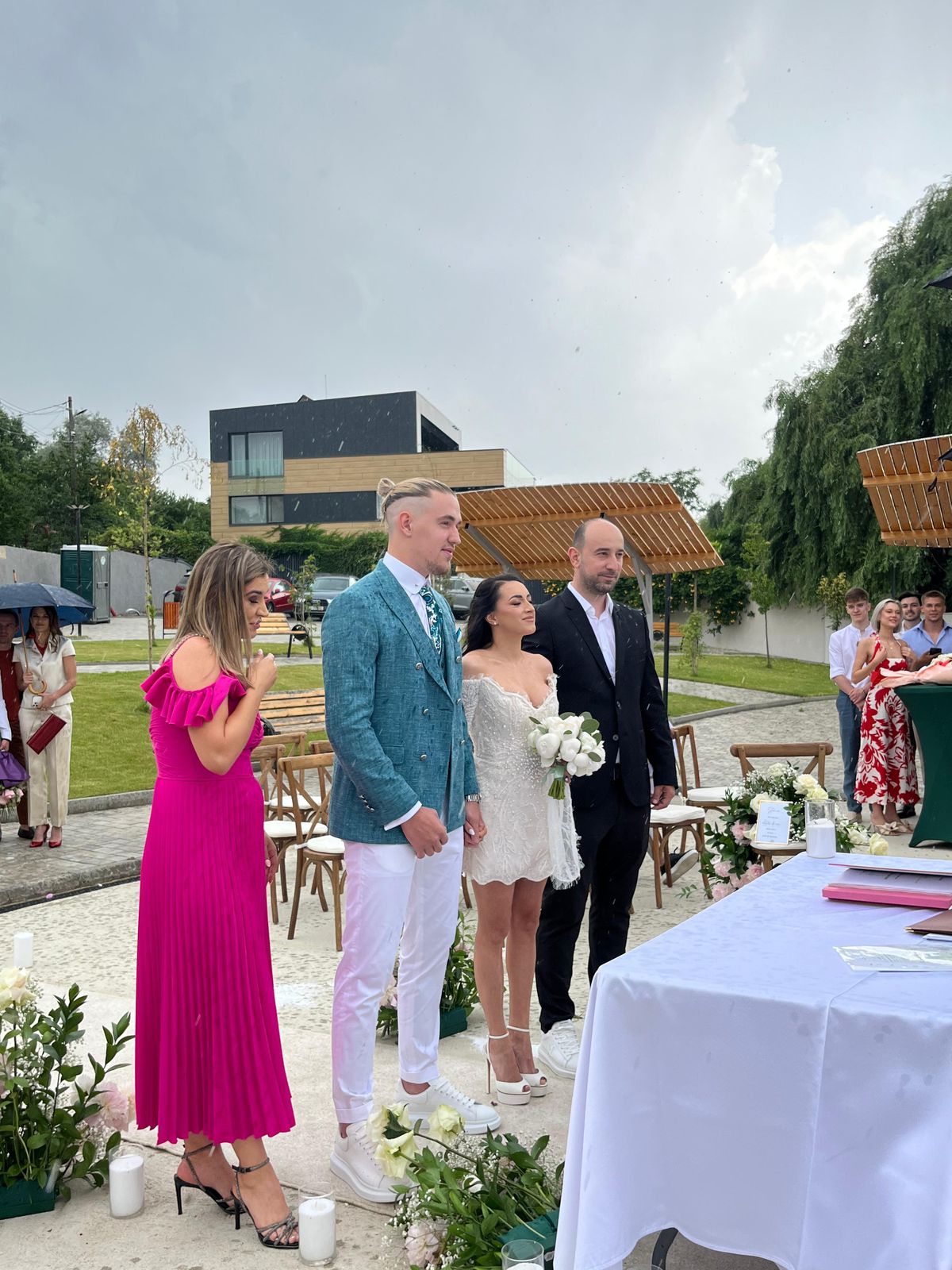 După ce s-a căsătorit, Larisa Iordache a semnat un nou contract » Nadia Comăneci o susține: „Succes în această nouă încercare”