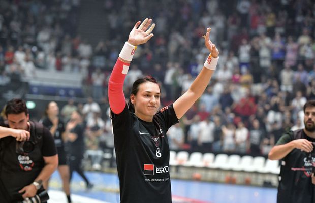 Nu s-a văzut la TV » Ce s-a întâmplat pe teren după „Gala Neagu”: gestul făcut de Cristina