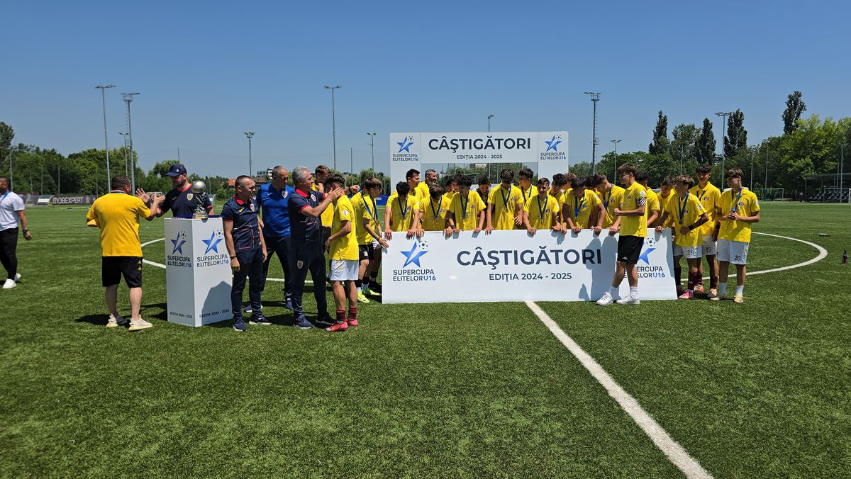 Dan Șucu, la meciul dintre Rapid U16 și U Cluj U16