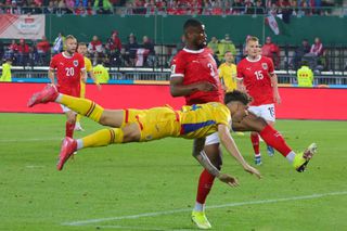 Un austriac cât toată România la un loc » Unde ne-a surclasat Austria + Revelația lui Mircea Lucescu