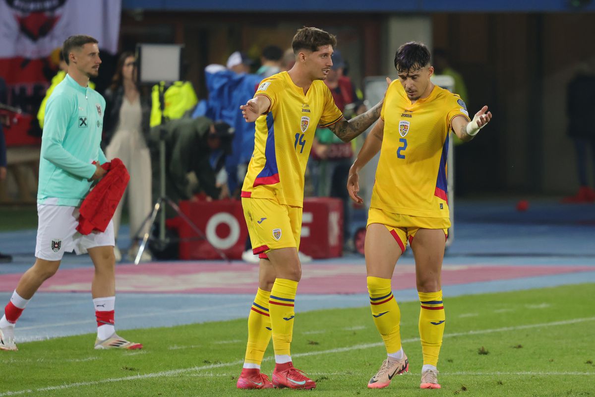 Dispută între Andrei Raţiu şi David Miculescu la finalul partidei Austria - România 2-1