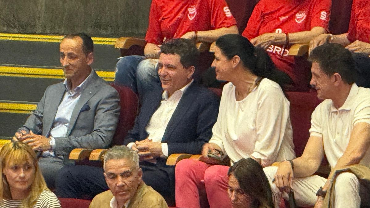 Președintele Nicușor Dan s-a ținut de cuvânt și a venit la Gala Neagu: cum a reacționat sala când și-a făcut apariția