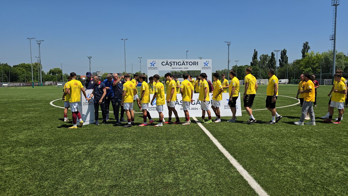 Dan Șucu și Costel Gâlcă au asistat la triumful echipei U16 a Rapidului din Supercupa României