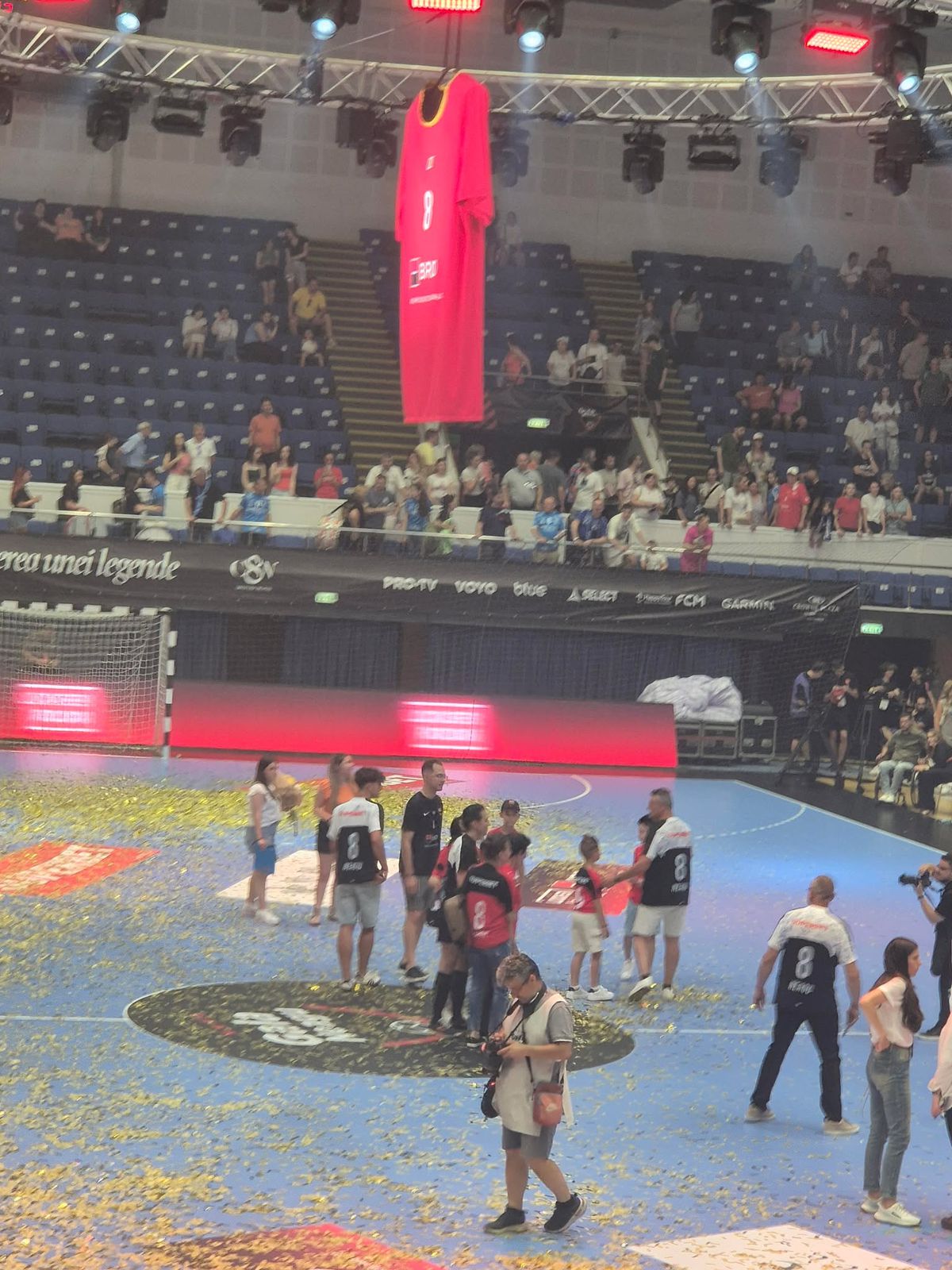 Imagini de pe parchet, după „Gala Neagu”