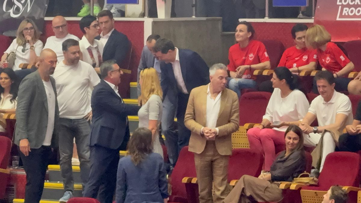 Președintele Nicușor Dan s-a ținut de cuvânt și a venit la Gala Neagu: cum a reacționat sala când și-a făcut apariția