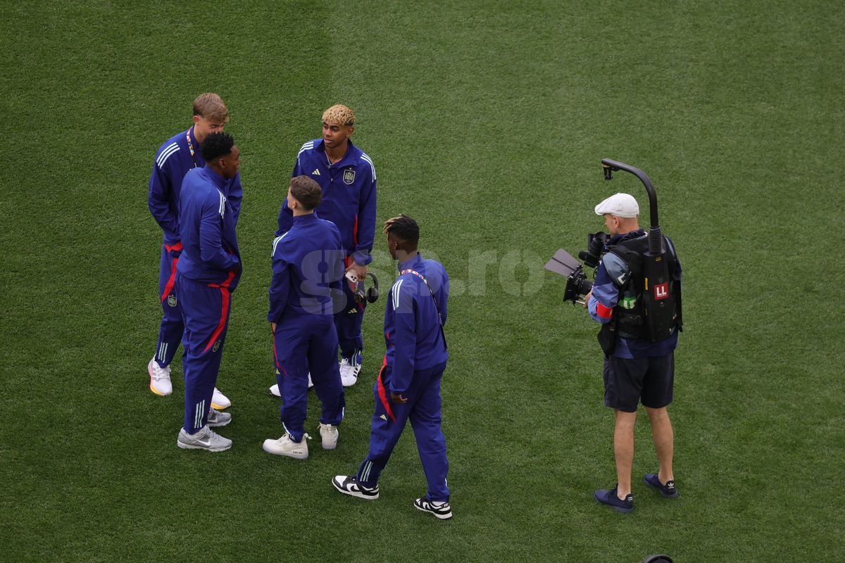 „Siuuuuuu” » Cadru cu cadru: ce s-a întâmplat pe Allianz Arena, imediat după ce Cristiano Ronaldo a ieșit pe teren pentru finala cu Spania