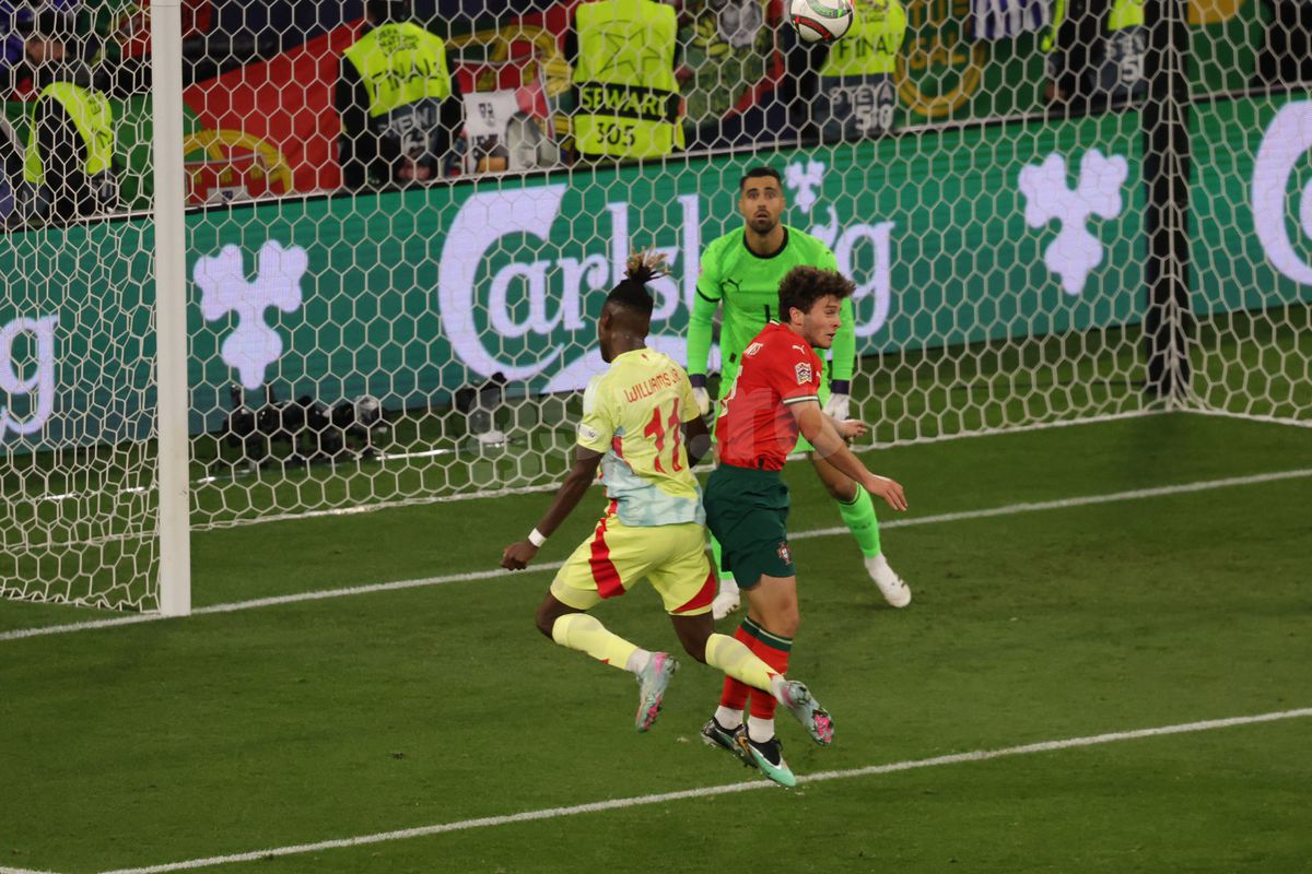 Pentru eternita7e! Portugalia a câștigat la loviturile de departajare finala Nations League cu Spania. La 40 de ani, Cristiano Ronaldo a plâns ca un copil