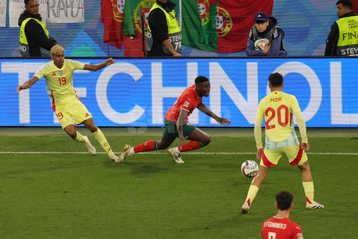 Pentru eternita7e! Portugalia a câștigat la loviturile de departajare finala Nations League cu Spania. La 40 de ani, Cristiano Ronaldo a plâns ca un copil