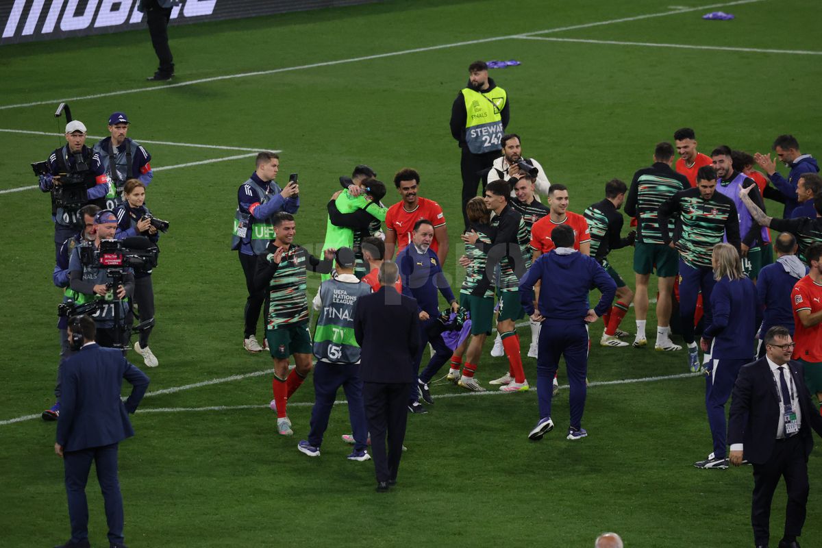 IMAGINI MEMORABILE cu Cristiano Ronaldo surprinse de fotoreporterul GSP. Cum a trăit loviturile de departajare starul portughez