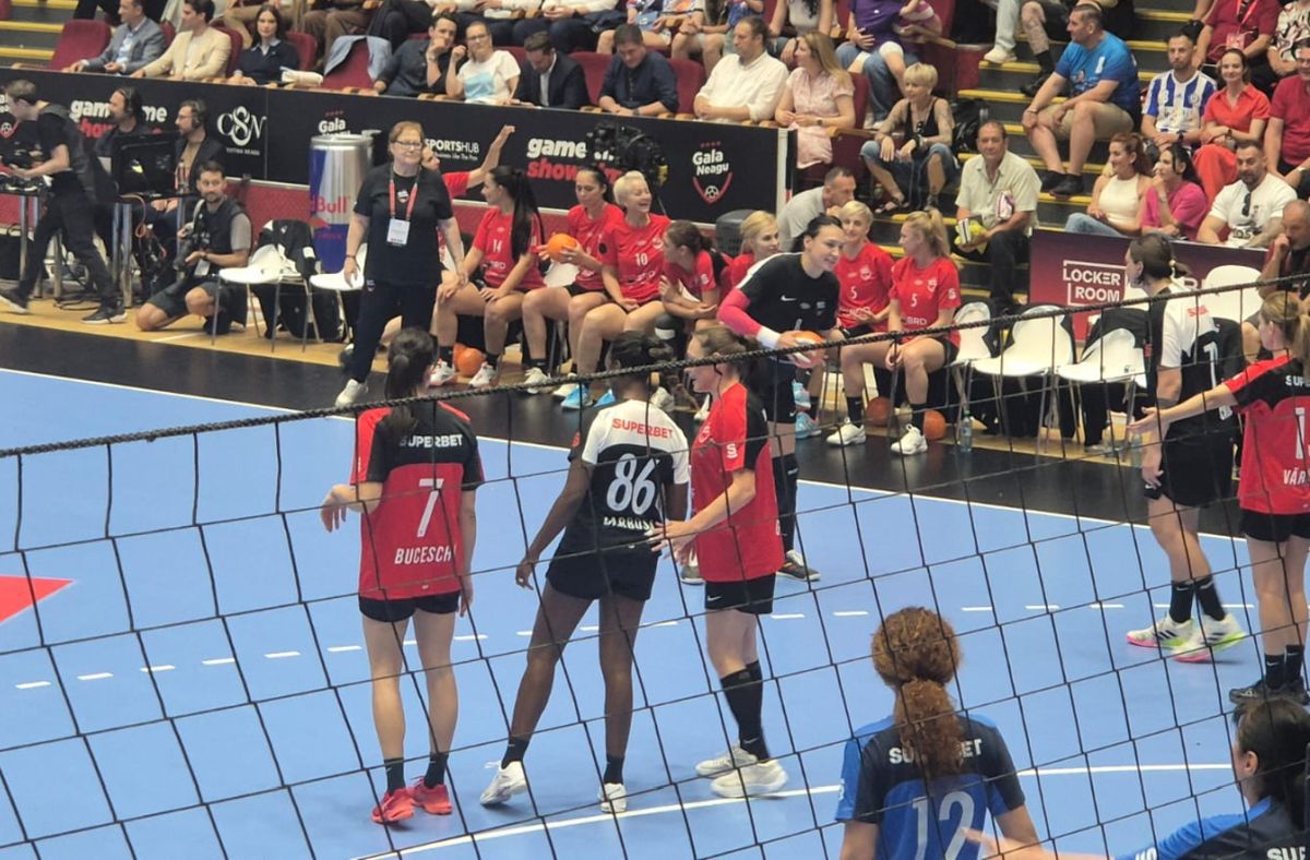 Nicușor Dan a coborât la joc