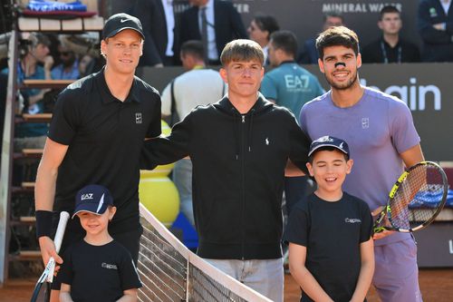 LIVE ORA 16:00 Jannik Sinner - Carlos Alcaraz, în finala de la Roland Garros