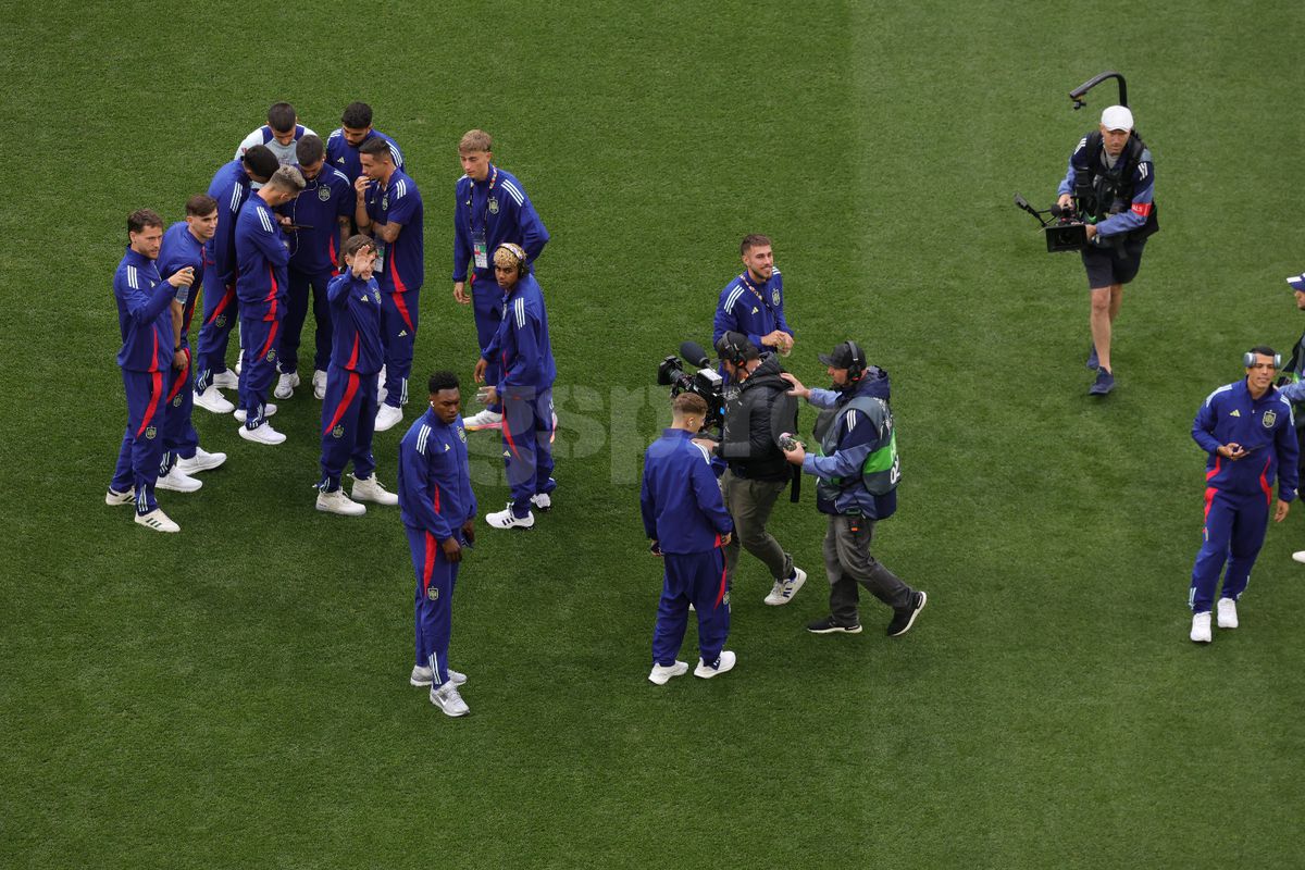 „Siuuuuuu” » Cadru cu cadru: ce s-a întâmplat pe Allianz Arena, imediat după ce Cristiano Ronaldo a ieșit pe teren pentru finala cu Spania