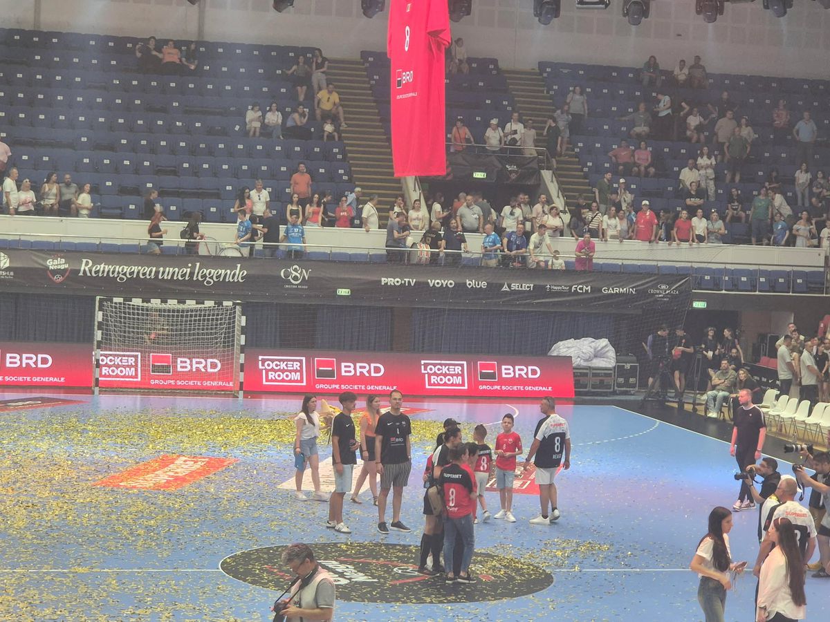 Imagini de pe parchet, după „Gala Neagu”