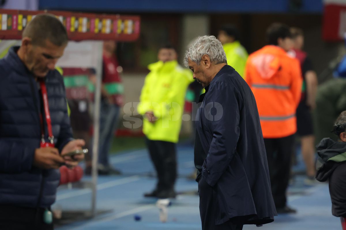 Mircea Lucescu, la meciul Austria - România 2-1