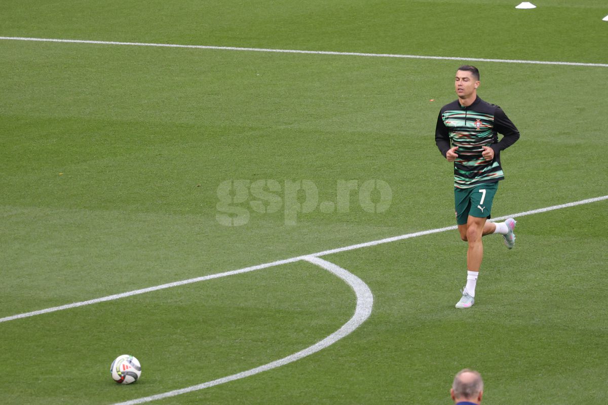 „Siuuuuuu” » Cadru cu cadru: ce s-a întâmplat pe Allianz Arena, imediat după ce Cristiano Ronaldo a ieșit pe teren pentru finala cu Spania