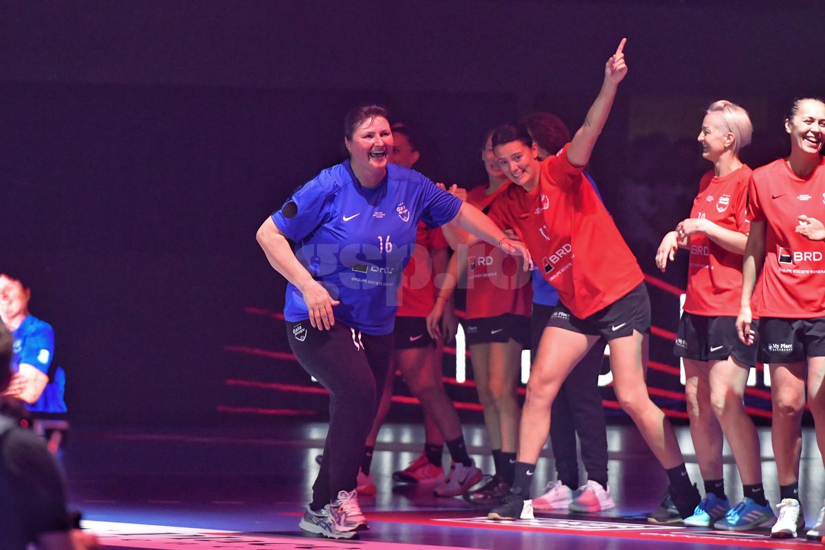 Imagini de la meciul de retragere al Cristinei Neagu surprinse de fotoreporterul GSP Cristi Preda