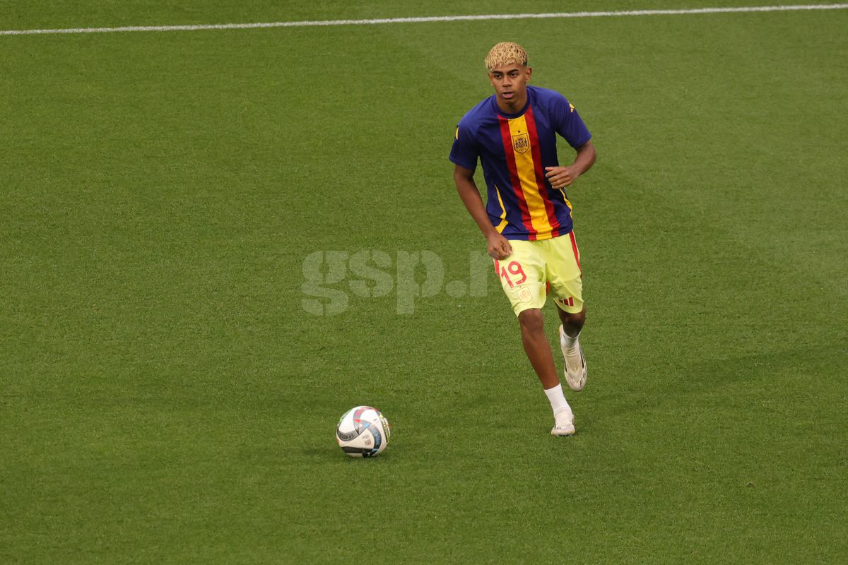 „Siuuuuuu” » Cadru cu cadru: ce s-a întâmplat pe Allianz Arena, imediat după ce Cristiano Ronaldo a ieșit pe teren pentru finala cu Spania