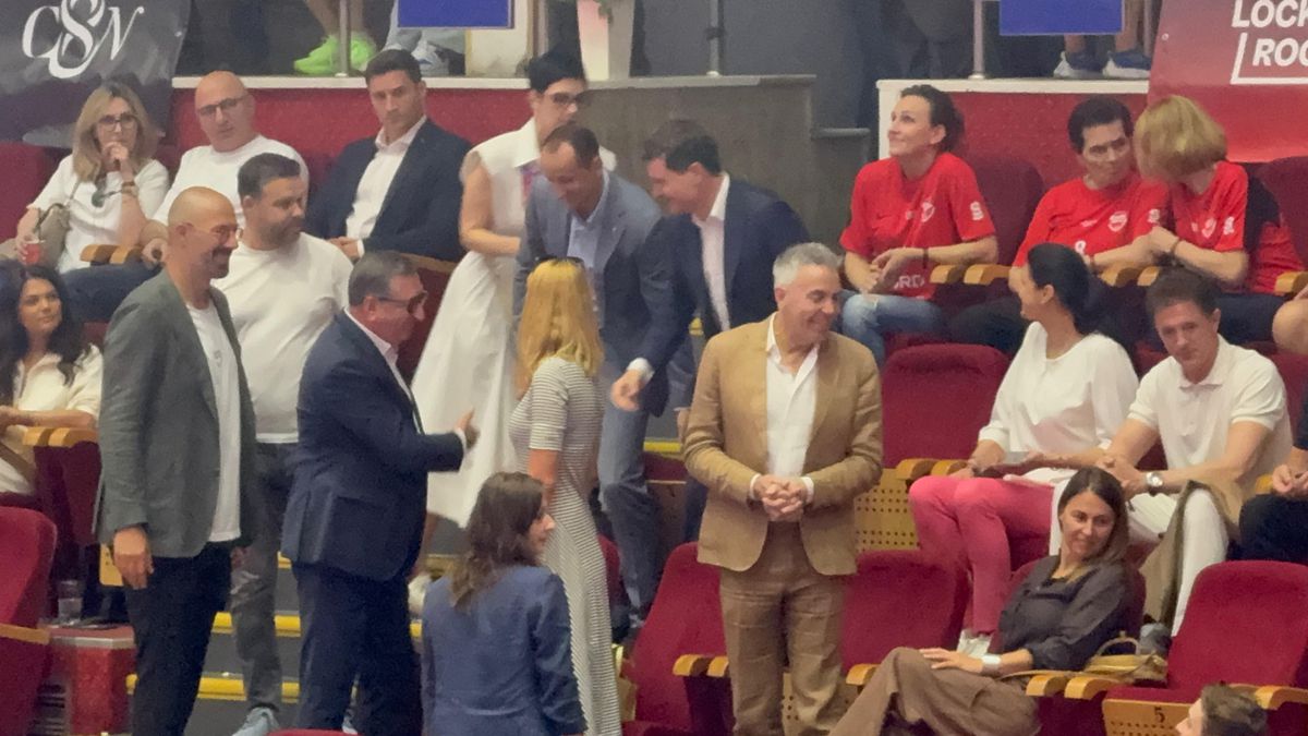 Președintele Nicușor Dan s-a ținut de cuvânt și a venit la Gala Neagu: cum a reacționat sala când și-a făcut apariția