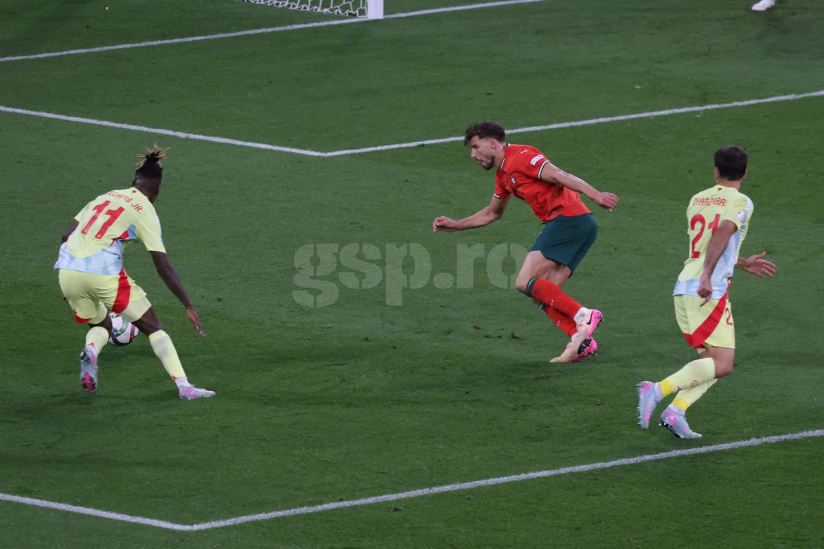 Pentru eternita7e! Portugalia a câștigat la loviturile de departajare finala Nations League cu Spania. La 40 de ani, Cristiano Ronaldo a plâns ca un copil