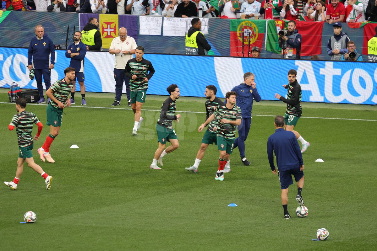 „Siuuuuuu” » Cadru cu cadru: ce s-a întâmplat pe Allianz Arena, imediat după ce Cristiano Ronaldo a ieșit pe teren pentru finala cu Spania