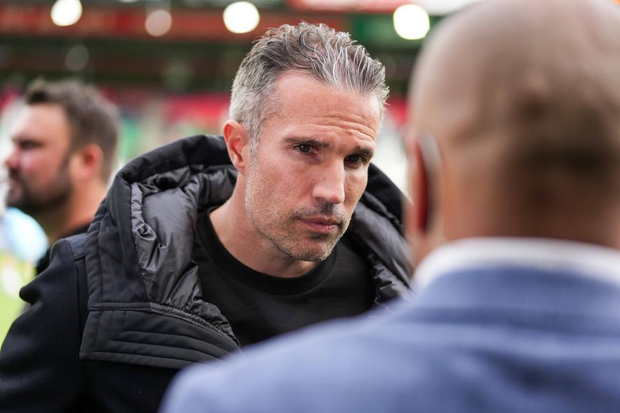 Robin van Persie Locul secund nu l-a salvat: Robin van Persie a fost demis de la Feyenoord