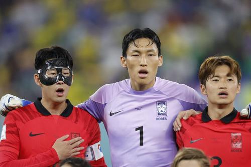 Kim Seung-gyu (mijloc) nu a fost prezent la nașterea băiatului său / foto: Imago Images