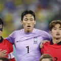 Kim Seung-gyu (mijloc) nu a fost prezent la nașterea băiatului său / foto: Imago Images