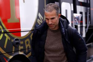 Locul secund nu l-a salvat: Robin van Persie a fost demis de la Feyenoord