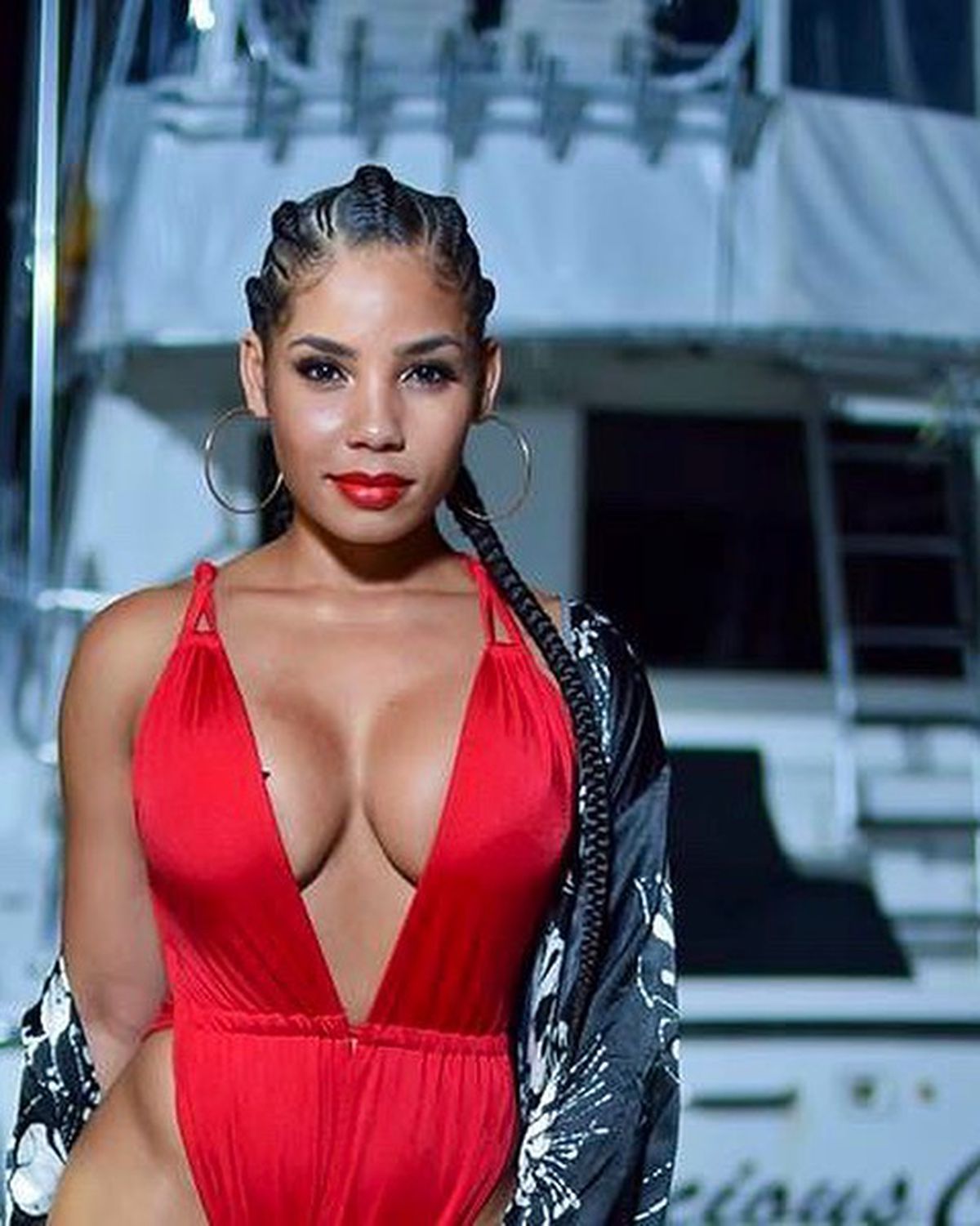 Usain Bolt a postat prima imagine cu fiica sa, Olympia, de ziua iubitei: „Voi continua să-ți dau motive să zâmbești”