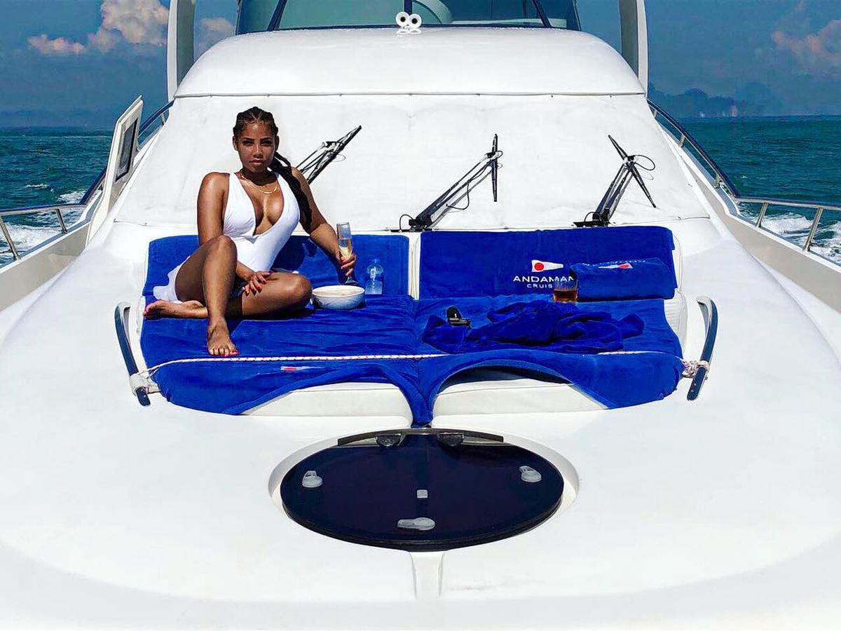 Usain Bolt a postat prima imagine cu fiica sa, Olympia, de ziua iubitei: „Voi continua să-ți dau motive să zâmbești”