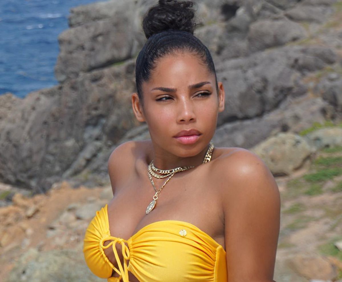 Usain Bolt a postat prima imagine cu fiica sa, Olympia, de ziua iubitei: „Voi continua să-ți dau motive să zâmbești”