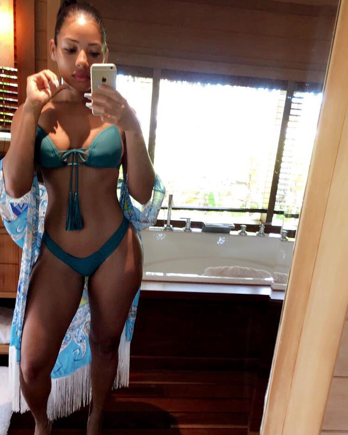 Usain Bolt a postat prima imagine cu fiica sa, Olympia, de ziua iubitei: „Voi continua să-ți dau motive să zâmbești”