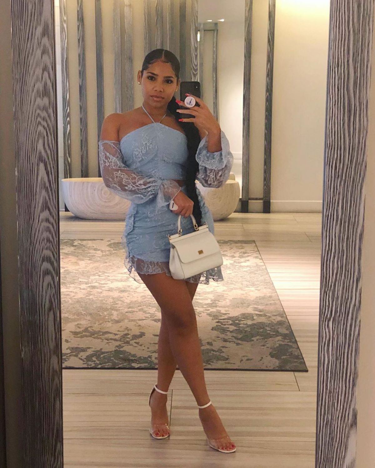 Usain Bolt a postat prima imagine cu fiica sa, Olympia, de ziua iubitei: „Voi continua să-ți dau motive să zâmbești”