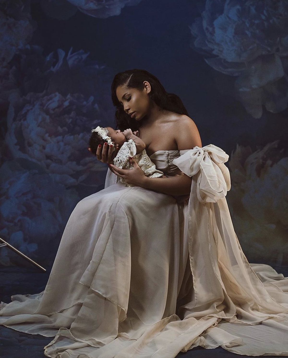 Usain Bolt a postat prima imagine cu fiica sa, Olympia, de ziua iubitei: „Voi continua să-ți dau motive să zâmbești”