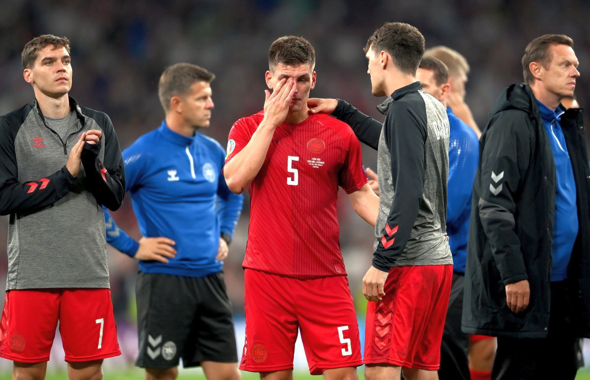 Câtă durere! Eliminați de la EURO 2020, jucătorii danezi au izbucnit în plâns la final