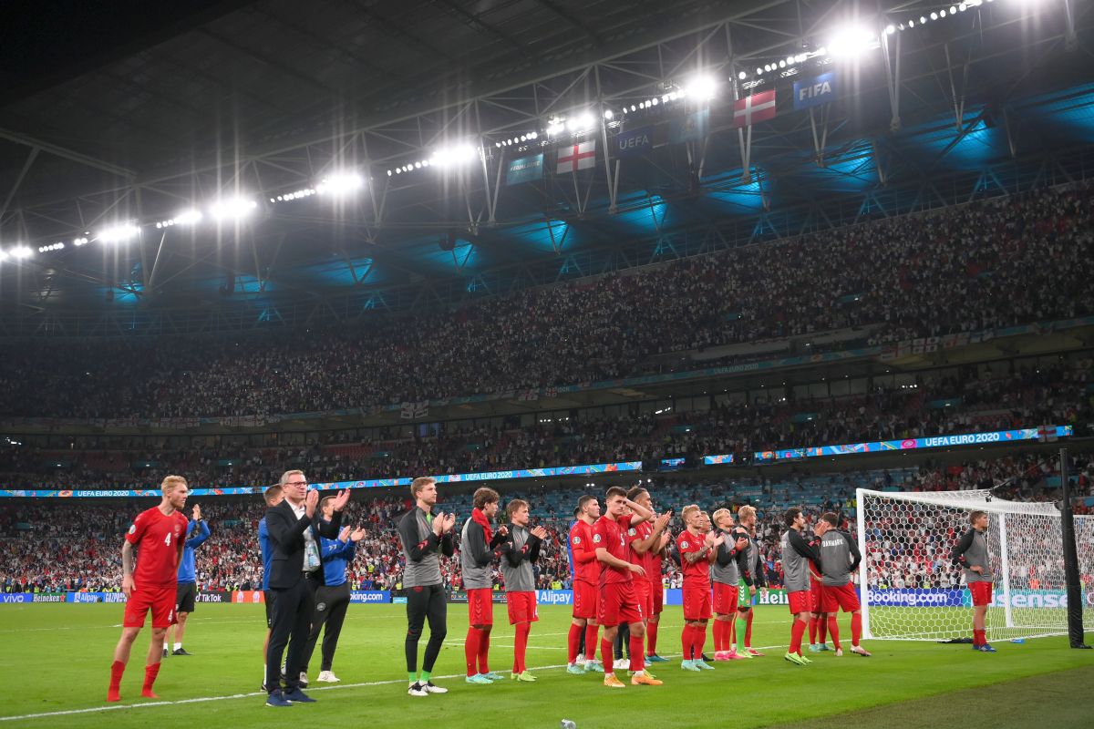Câtă durere! Eliminați de la EURO 2020, jucătorii danezi au izbucnit în plâns la final