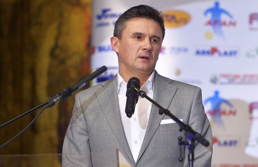 Cristi Balaj este unul dintre arbitrii cu foarte mare experiență în Liga 1 Dan Petrescu a sunat personal un om de fotbal » Pe cine vrea președinte la CFR Cluj + prima reacție
