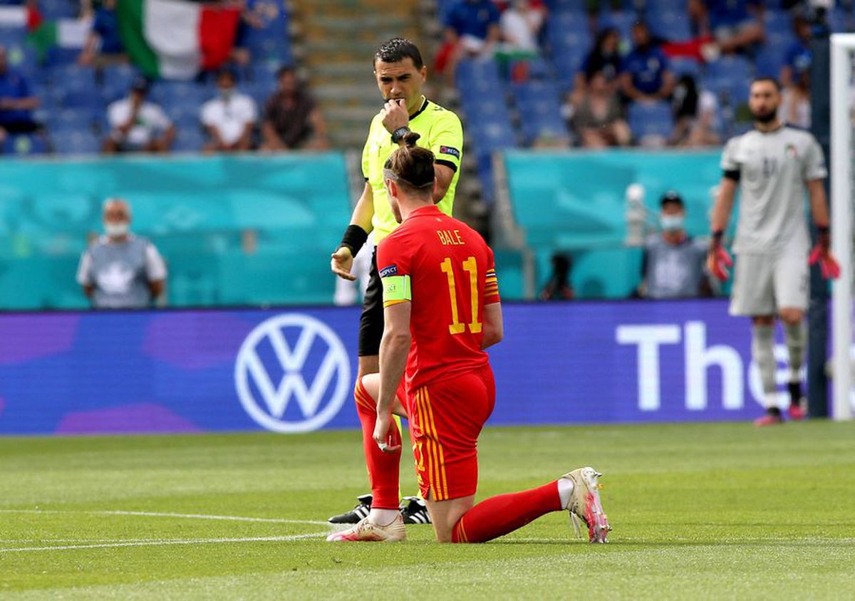 Meciul 300! Bornă istorică pentru Ovidiu Hațegan » Doar alți 4 „centrali” au reușit asta