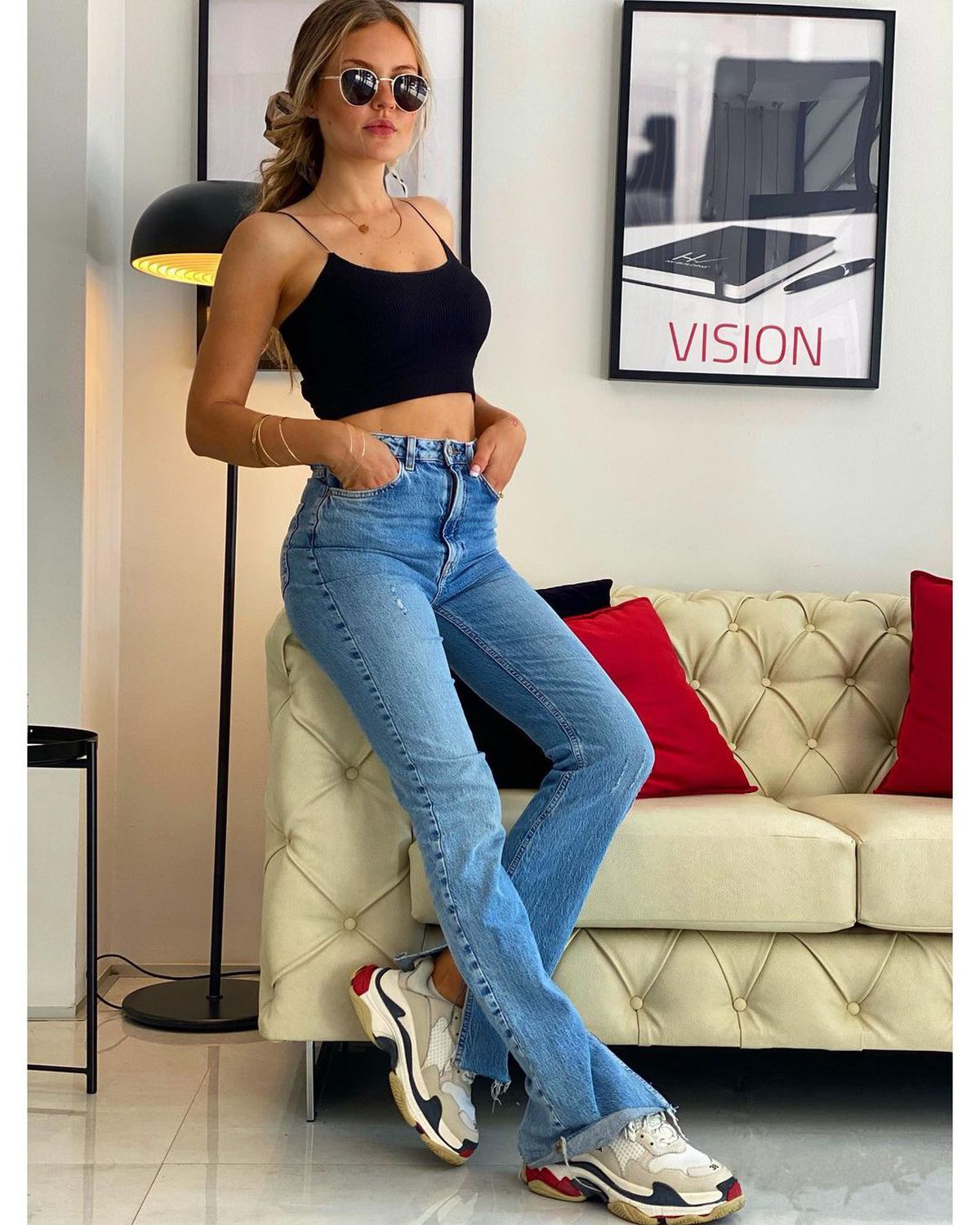 Nina din Bănie » Ultima achiziție a Craiovei vine în România cu superba lui soție