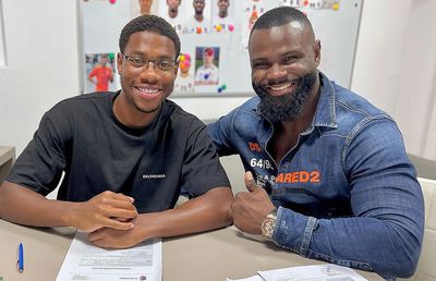 La 25 de ani, a semnat în SuperLigă primul lui contract de profesionist