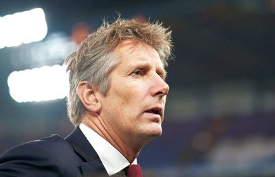 Ultimele informații despre starea lui Van der Sar. Legendarul portar a suferit o hemoragie cerebrală