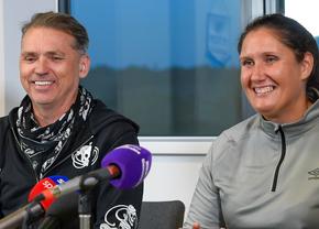 Un club din liga a patra a numit prima femeie antrenor din istoria fotbalului englez